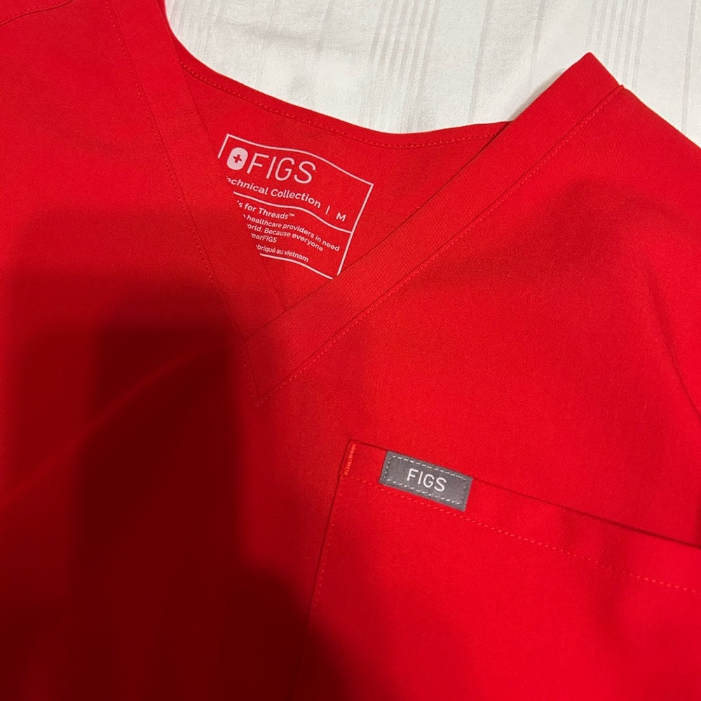 Figs Women's Red V-Neck Scrub Top